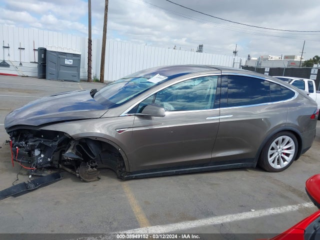 Tesla Model X 60d/p100d/p90d 2016 5YJXCAE40GFS00542 Image 14