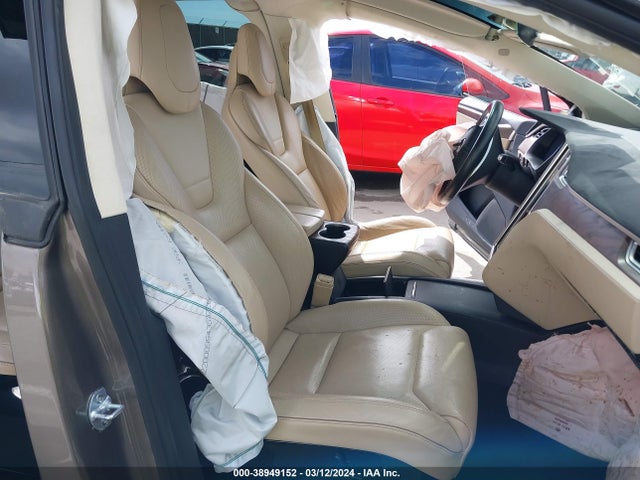Tesla Model X 60d/p100d/p90d 2016 5YJXCAE40GFS00542 Image 5