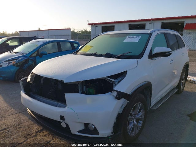 Toyota Highlander Xle V6 2015 5TDKKRFH8FS087205 Image 2