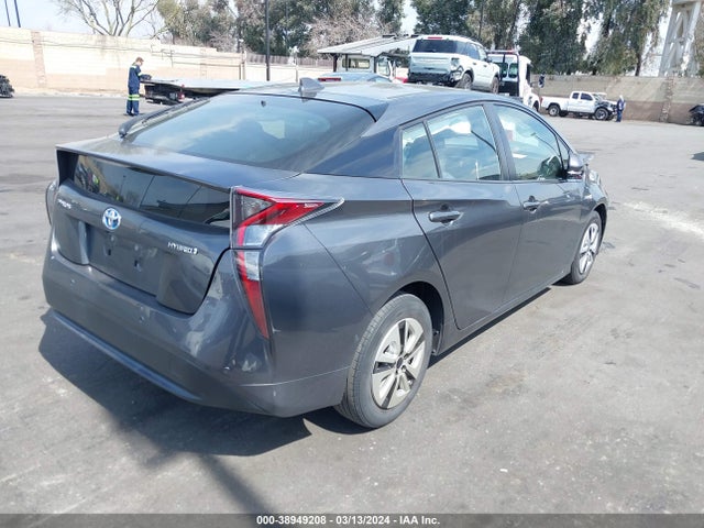 Toyota Prius Two 2018 JTDKBRFU1J3082287 Image 4
