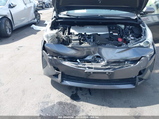 Toyota Prius Two 2018 JTDKBRFU1J3082287 Image 6