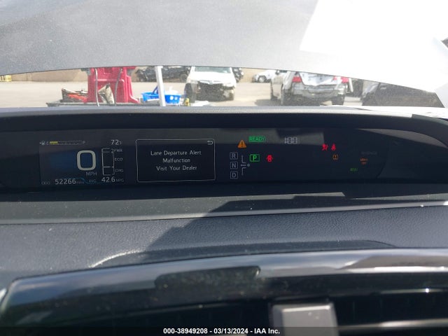 Toyota Prius Two 2018 JTDKBRFU1J3082287 Image 7