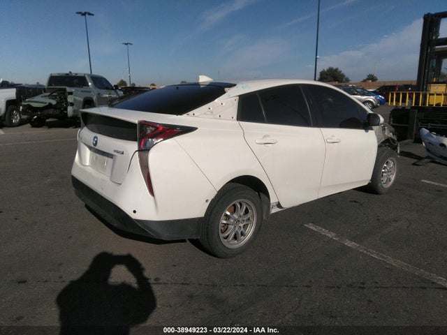 Toyota Prius Three 2017 JTDKARFU5H3051444 Image 4