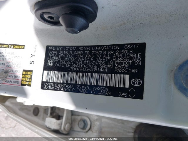 Toyota Prius Three 2017 JTDKARFU5H3051444 Image 9