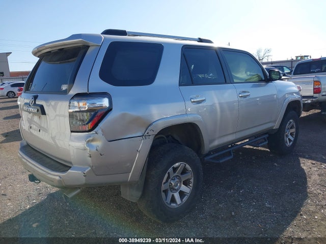 Toyota 4runner Trail Premium 2016 JTEBU5JR2G5330982 Image 4