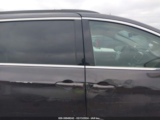 2C4RC1DG3LR266134 Chrysler Voyager Lxi