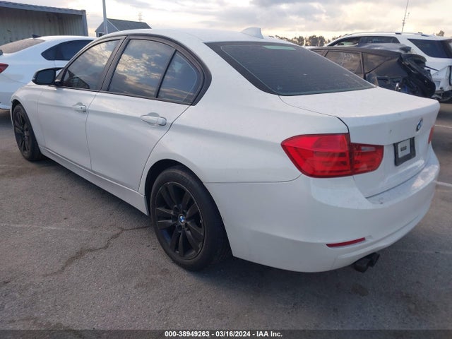 BMW 328I 2014 WBA3C1C54EK105926 Image 3