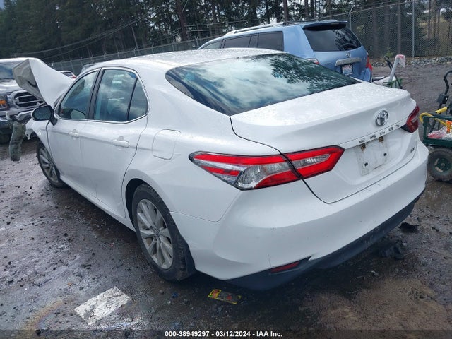 Toyota CAMRY LE 2019 4T1B11HK7KU815465 Image 3