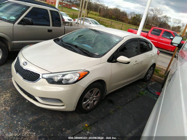 KIA FORTE LX 2015 KNAFK4A6XF5321146 Image 2