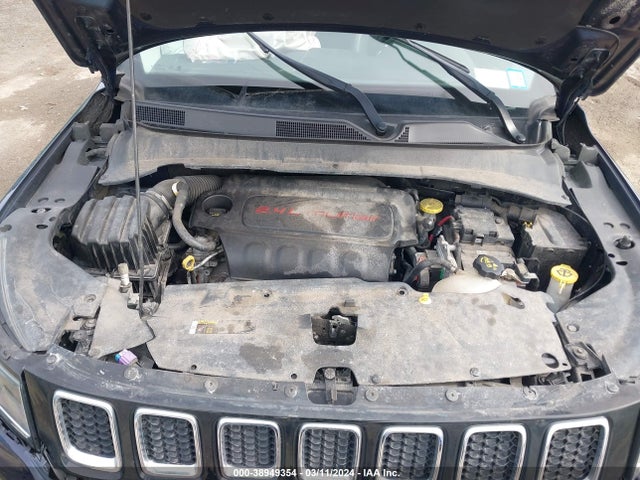 Jeep Compass Latitude 4x4 2018 3C4NJDBB5JT485619 Image 10