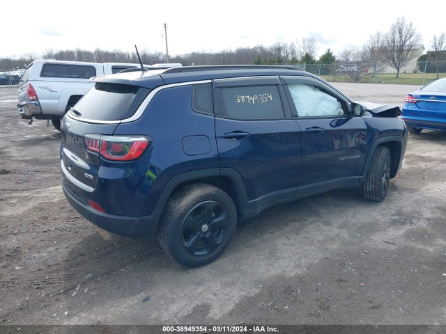 Jeep Compass Latitude 4x4 2018 3C4NJDBB5JT485619 Image 4