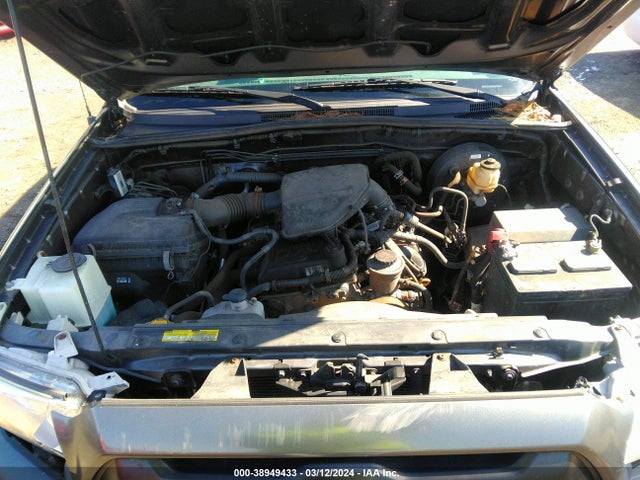Toyota Tacoma 2015 5TFJX4CN8FX050353 Image 10