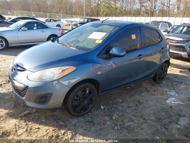 Mazda Mazda2 Sport 2014 JM1DE1KZXE0181359 Image 2