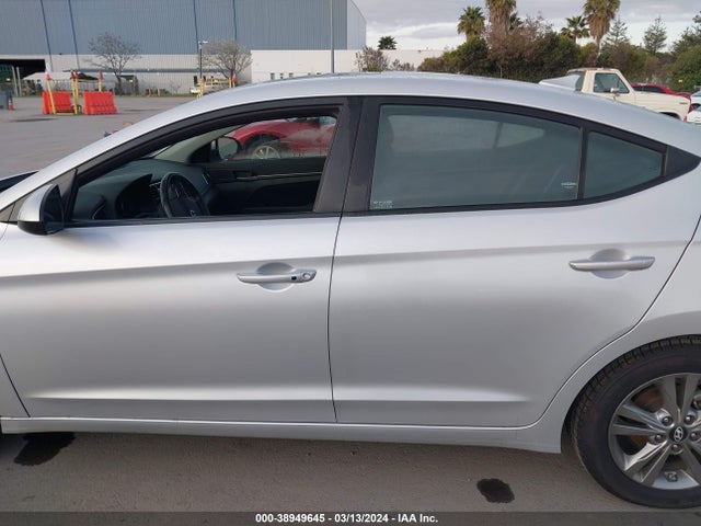 Hyundai Elantra Value Edition 2018 5NPD84LF1JH278637 Image 15
