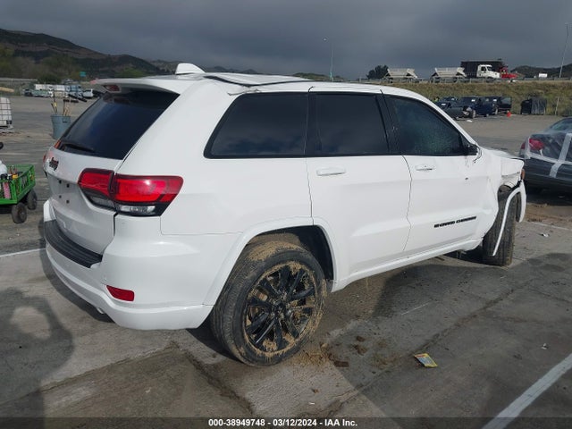 1C4RJEAG3NC153278 Jeep Grand Cherokee Wk Laredo X 4x2