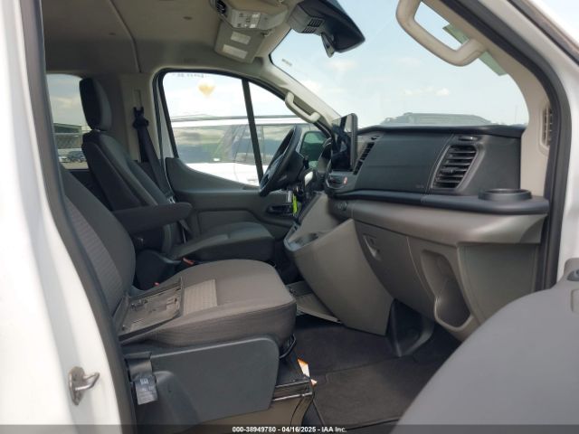 1FBAX2Y86NKA79079 Ford Transit-350 Passenger Van Xlt