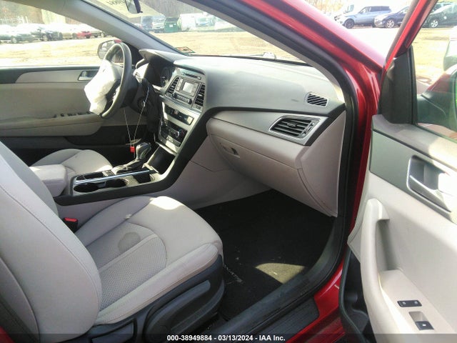 Hyundai SONATA SE 2015 5NPE24AF8FH247921 Image 5