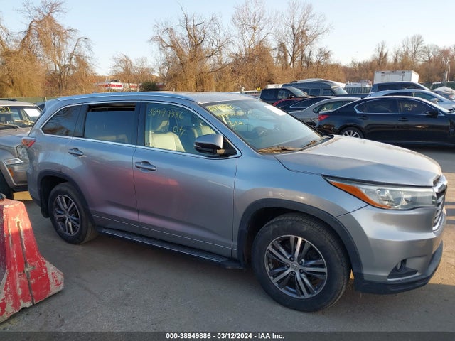 Toyota Highlander Xle V6 2015 5TDKKRFH1FS075686 Image 13