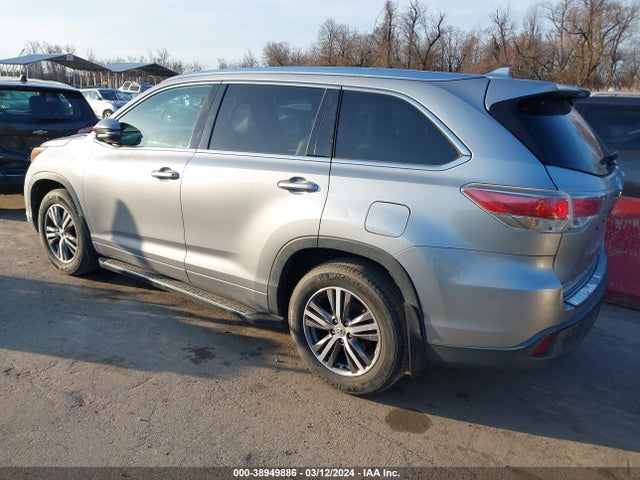 Toyota Highlander Xle V6 2015 5TDKKRFH1FS075686 Image 3