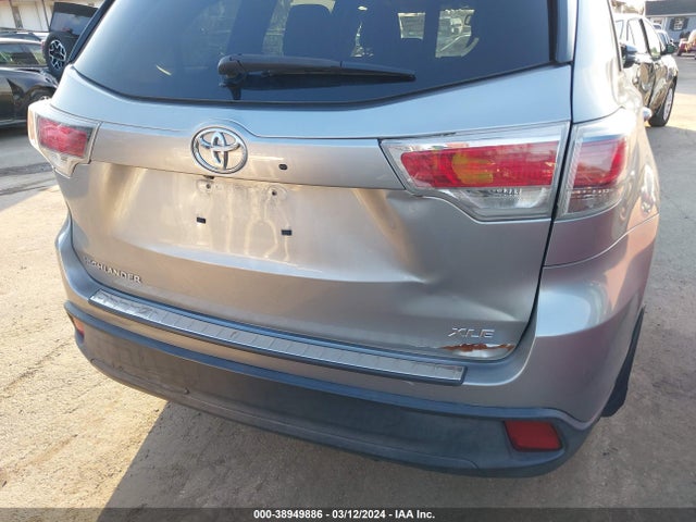 Toyota Highlander Xle V6 2015 5TDKKRFH1FS075686 Image 6