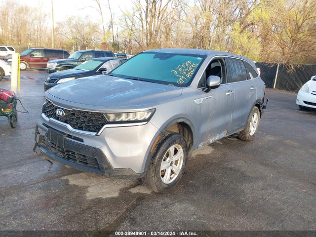 KIA SORENTO LX 2021 5XYRGDLC6MG044441 Image 2