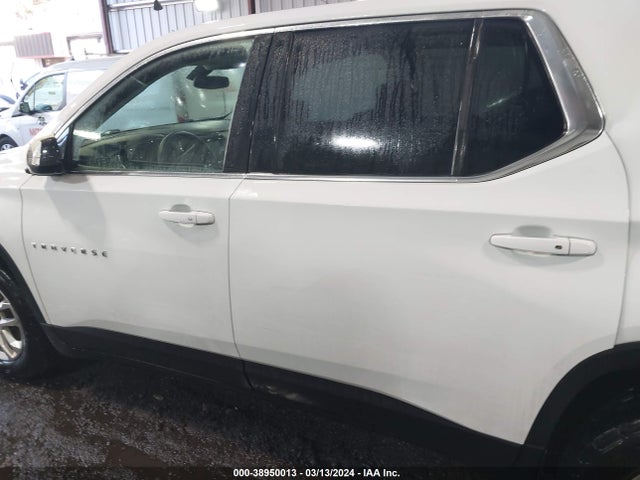 Chevrolet Traverse Ls 2018 1GNEVFKW2JJ193296 Image 14