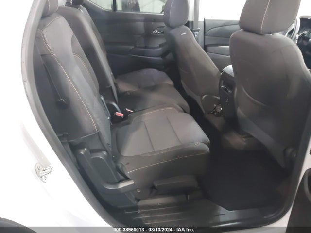 Chevrolet Traverse Ls 2018 1GNEVFKW2JJ193296 Image 8