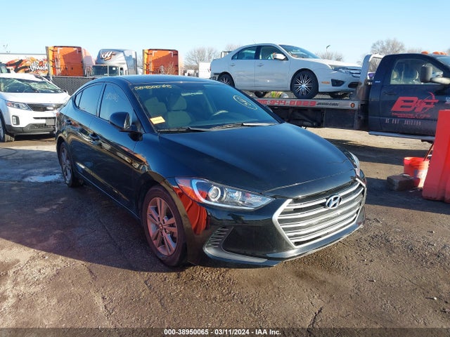2017 5NPD84LF1HH200174 main image