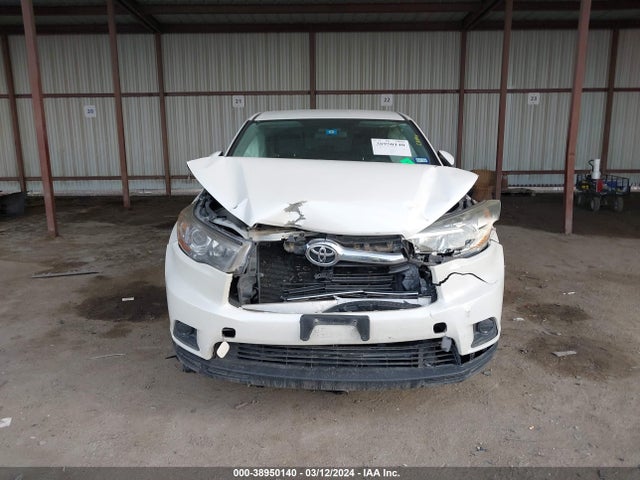 Toyota Highlander Le V6 2015 5TDZKRFHXFS075992 Image 10