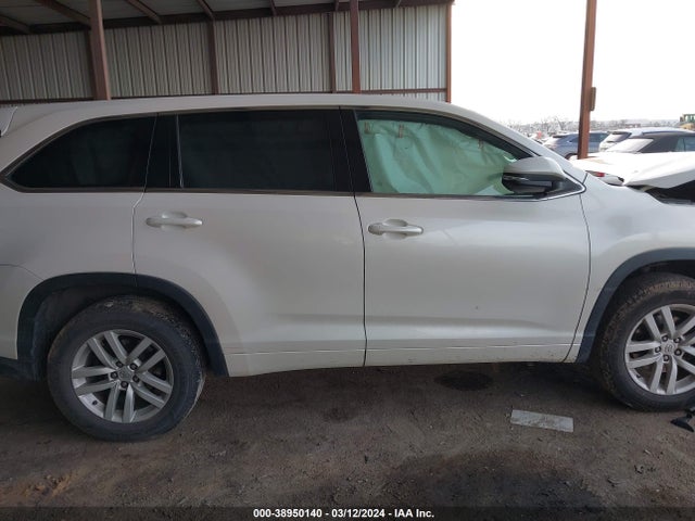 Toyota Highlander Le V6 2015 5TDZKRFHXFS075992 Image 11