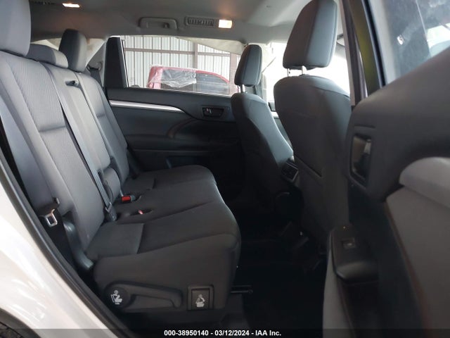 Toyota Highlander Le V6 2015 5TDZKRFHXFS075992 Image 7