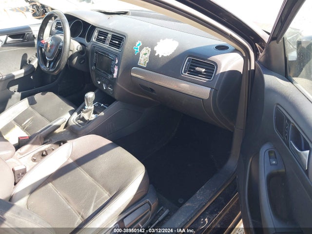 3VWD17AJ1FM419721 Volkswagen Jetta 1.8t Se
