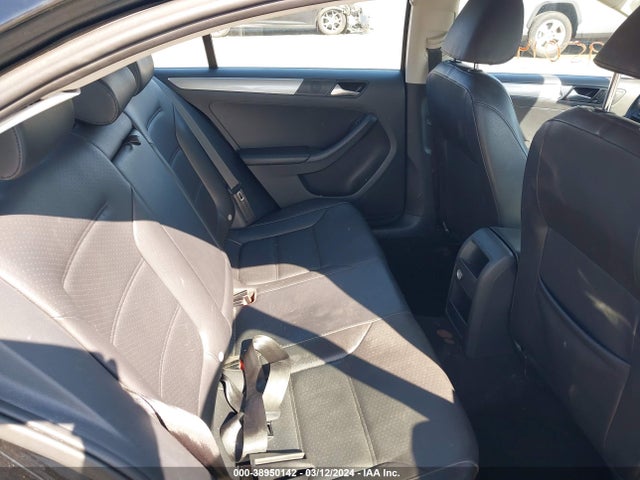 3VWD17AJ1FM419721 Volkswagen Jetta 1.8t Se