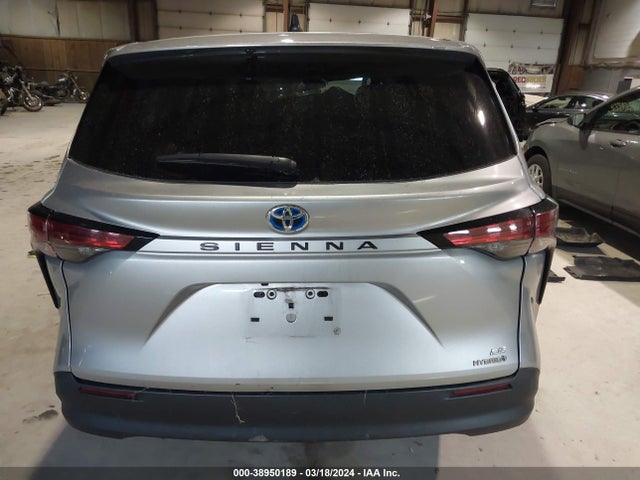 Toyota SIENNA LE 2021 5TDKRKEC9MS038102 Image 16