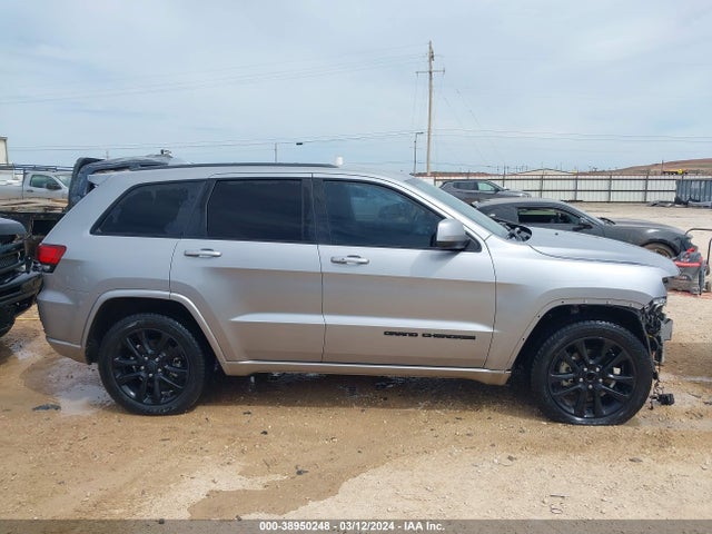 1C4RJEAG3JC221928 Jeep Grand Cherokee Altitude 4x2