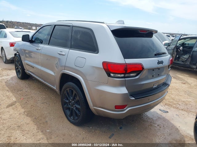 1C4RJEAG3JC221928 Jeep Grand Cherokee Altitude 4x2
