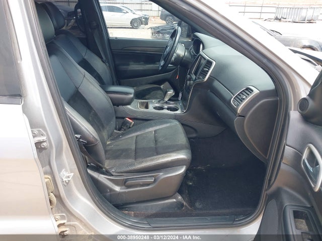 1C4RJEAG3JC221928 Jeep Grand Cherokee Altitude 4x2
