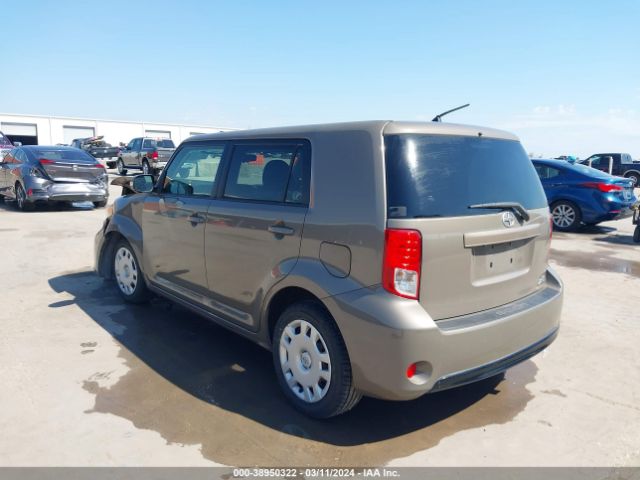 JTLZE4FE6FJ068829 Scion Xb 686 Parklan Edition