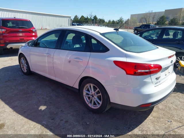 Ford FOCUS SE 2016 1FADP3F21GL319882 Image 3