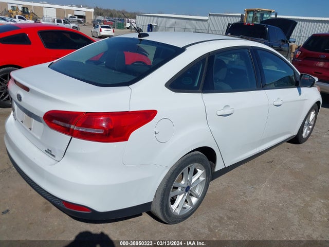 Ford FOCUS SE 2016 1FADP3F21GL319882 Image 4