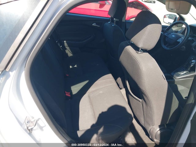 Ford FOCUS SE 2016 1FADP3F21GL319882 Image 8