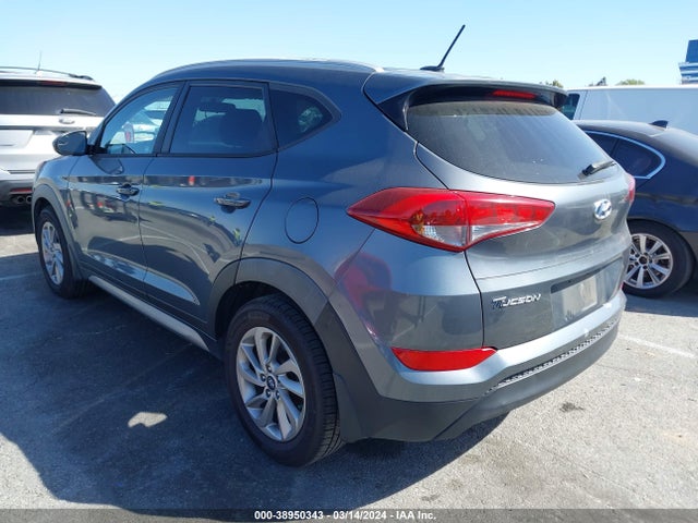 Hyundai TUCSON SE 2017 KM8J33A44HU379101 Image 3