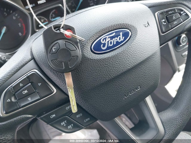 Ford ESCAPE SE 2018 1FMCU0GDXJUC69560 Image 11
