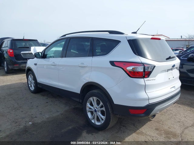 Ford ESCAPE SE 2018 1FMCU0GDXJUC69560 Image 3
