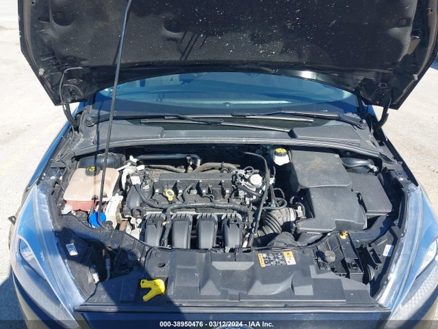 Ford FOCUS SE 2017 1FADP3K21HL330341 Image 10