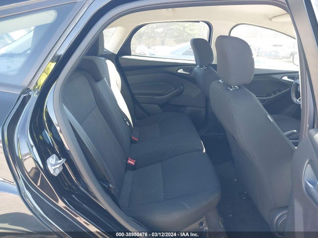 Ford FOCUS SE 2017 1FADP3K21HL330341 Image 8