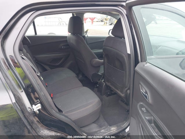 Chevrolet TRAX LS 2019 3GNCJKSB3KL388083 Image 8