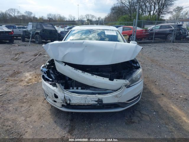 YV1612TK1F1333157 Volvo S60 T5 Premier