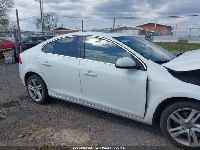 YV1612TK1F1333157 Volvo S60 T5 Premier