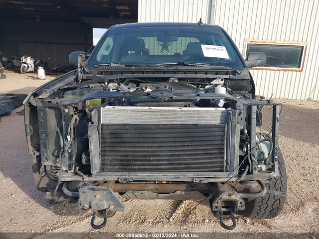Chevrolet Silverado 1500 Custom 2018 3GCPCPEH7JG147233 Image 13